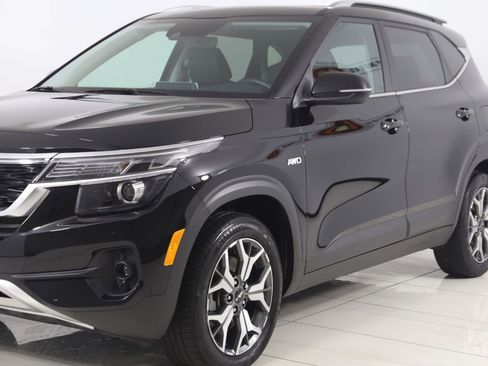 Used 2023 Kia Seltos EX AWD/4WD image 56