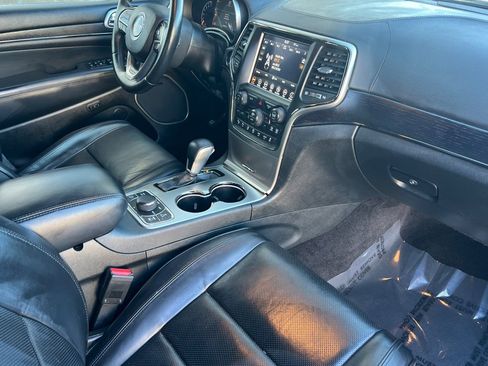 Used 2018 Jeep Grand Cherokee High Altitude AWD/4WD image 16