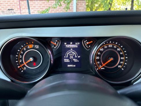 Used 2023 Jeep Wrangler Sport AWD/4WD image 24