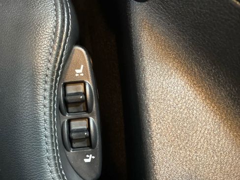 Certified 2024 Nissan Z Performance w/ Floor Mat Package image 13