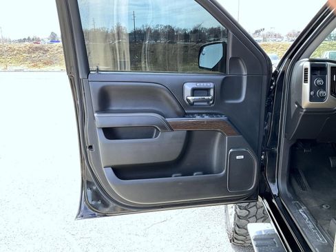 Used 2018 GMC Sierra 1500 Denali image 9