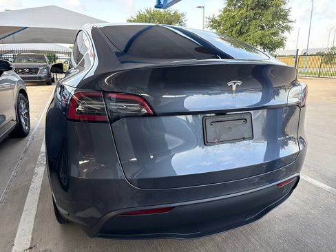 Used 2023 Tesla Model Y Long Range AWD/4WD image 7