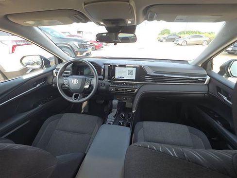 Used 2025 Toyota Camry LE FWD image 14