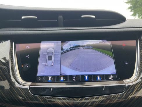 Used 2020 Cadillac XT6 Premium Luxury FWD image 28