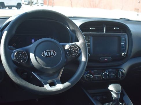 Used 2021 Kia Soul LX image 20