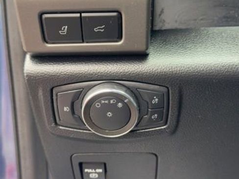 Certified 2020 Ford Expedition XLT w/ Equipment Group 202A image 10