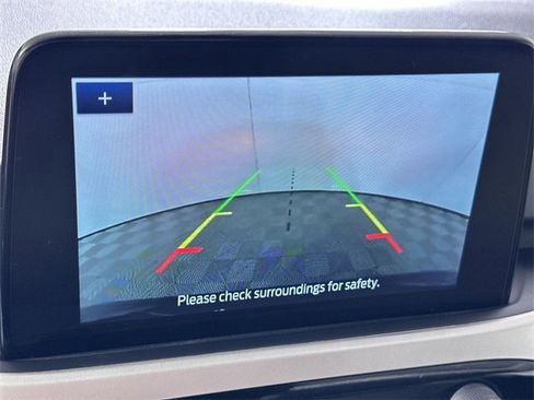 Used 2022 Ford Escape SE w/ SE Sport Appearance Package image 15