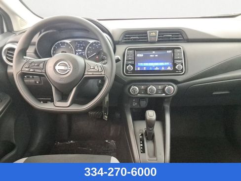 Used 2025 Nissan Versa S w/ Trunk Package image 9