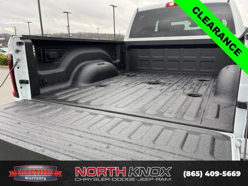 New 2026 RAM 2500 Big Horn AWD/4WD image 19