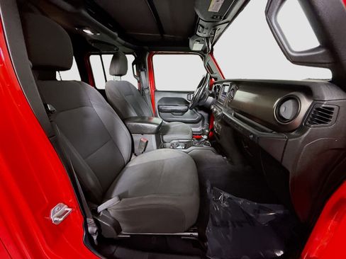 Used 2018 Jeep Wrangler Unlimited Sport S image 28