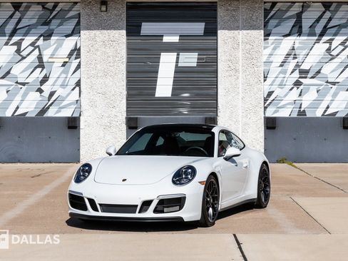 Used 2019 Porsche 911 Carrera GTS image 5