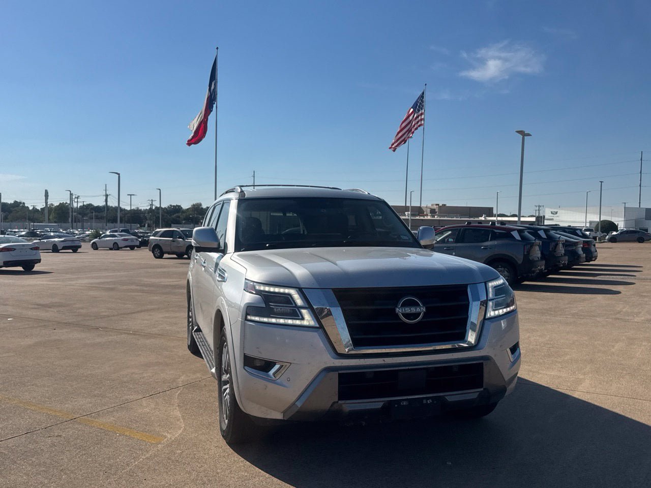 Certified 2023 Nissan Armada SL w/ Captain's Chairs Package AWD/4WD image 4