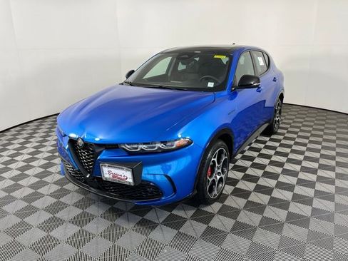 New 2025 Alfa Romeo Tonale w/ Premium Package image 2