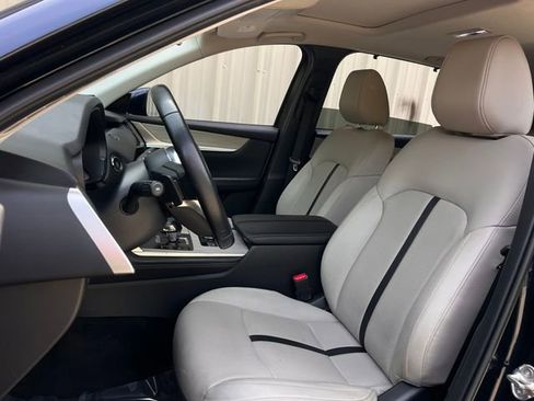 Used 2024 MAZDA CX-90 3.3 Turbo w/ Preferred Package AWD/4WD image 12