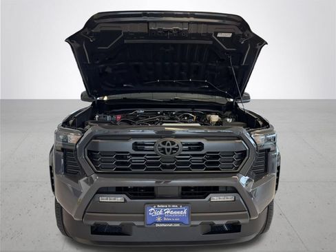 Used 2026 Toyota Tacoma TRD Sport AWD/4WD image 4