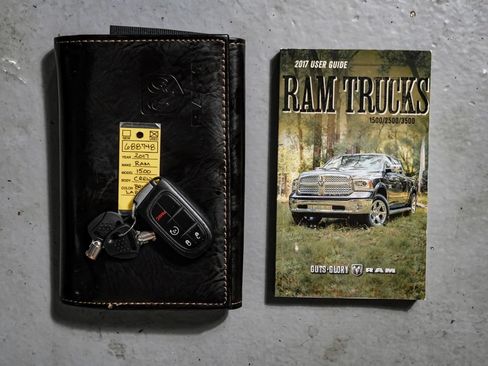 Used 2017 RAM 1500 Laramie w/ Convenience Group AWD/4WD image 61