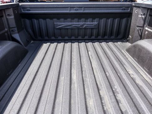 Used 2022 Chevrolet Silverado 1500 ZR2 w/ Technology Package AWD/4WD image 28
