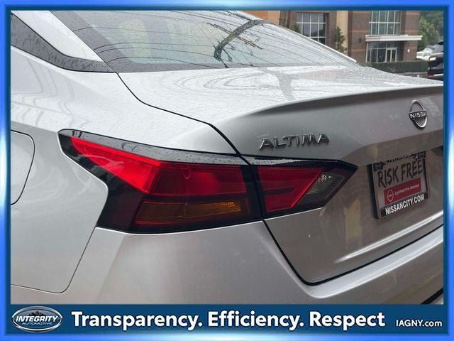 Certified 2024 Nissan Altima 2.5 S FWD image 11