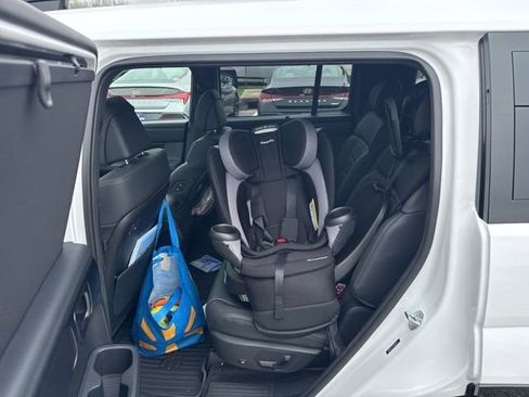 Used 2025 Hyundai Santa Fe Calligraphy image 12