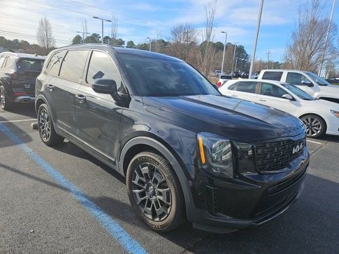 Certified 2022 Kia Telluride EX w/ EX Premium Package image 3