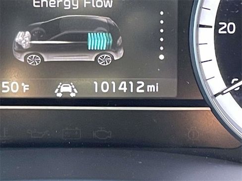Used 2019 Kia Niro EX image 22