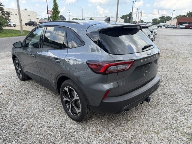 Used 2025 Ford Escape ST-Line Select w/ Class II Trailer Tow Package AWD/4WD image 3
