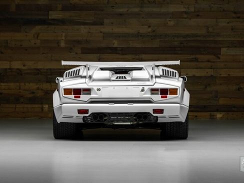 Used 1989 Lamborghini Countach Coupe RWD image 4