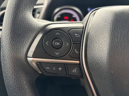 Used 2024 Toyota Camry LE image 12