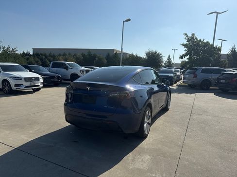 Used 2023 Tesla Model Y Long Range AWD/4WD image 8