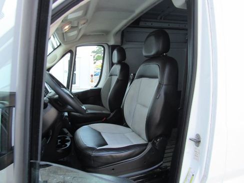 Used 2023 RAM ProMaster 2500 image 13