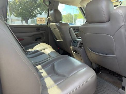 Used 2005 Chevrolet Silverado 1500 4x4 Crew Cab w/ Light Duty Power Package image 17