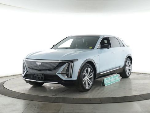Used 2024 Cadillac Lyriq Tech RWD image 10