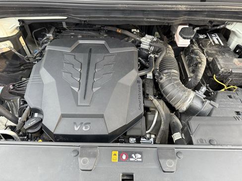 Used 2022 Kia Carnival SX image 35