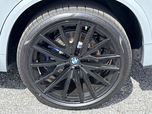 New 2026 BMW X5 xDrive40i w/ M Sport Package AWD/4WD image 12