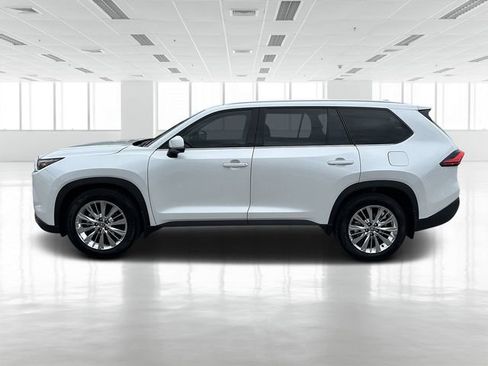 Used 2024 Toyota Grand Highlander Platinum image 7