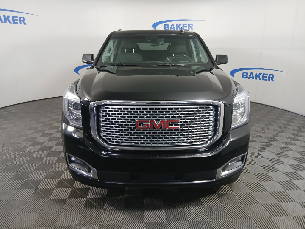 Used 2017 GMC Yukon Denali w/ Open Road Package AWD/4WD image 9