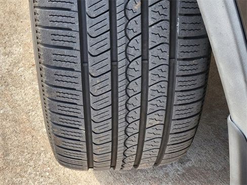 Used 2016 Honda Pilot Touring image 13