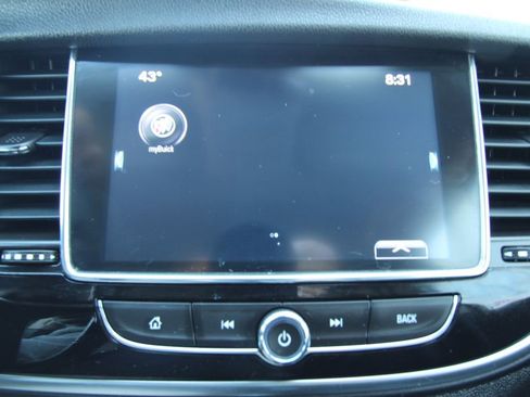 Used 2018 Buick Encore Preferred image 28