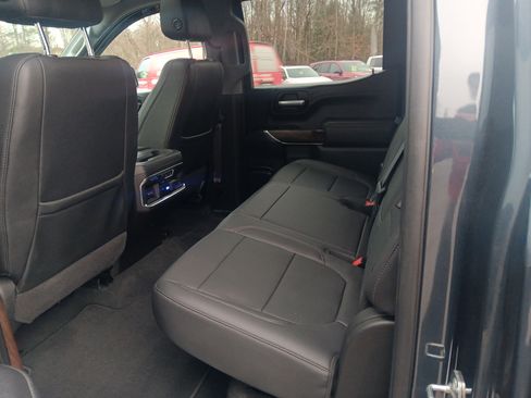 Used 2021 GMC Sierra 1500 SLT w/ SLT Convenience Package image 9