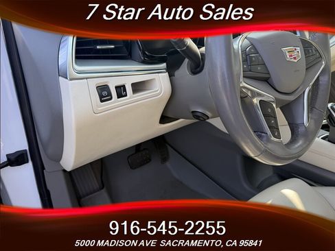 Used 2019 Cadillac XT5 Premium Luxury AWD/4WD image 7