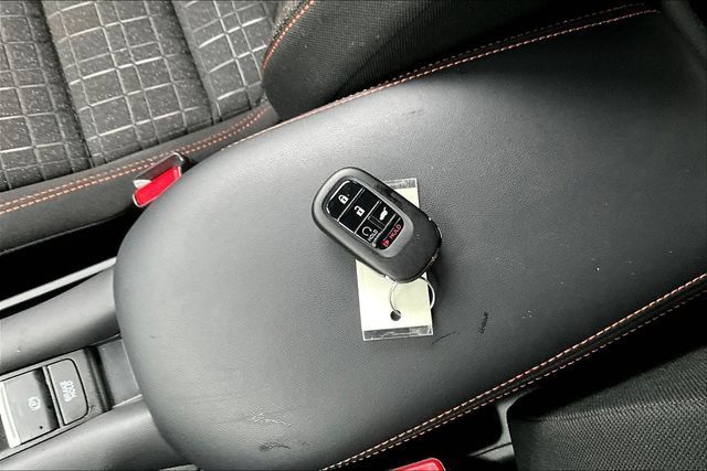 Used 2024 Honda HR-V Sport image 34