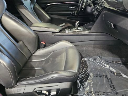 Used 2019 BMW M4 Coupe w/ Competition Package RWD image 7