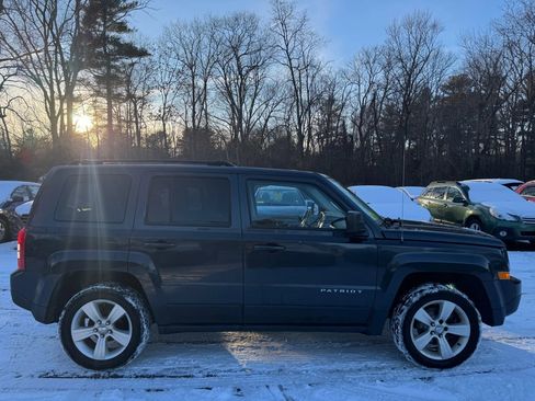 Used 2016 Jeep Patriot Latitude image 4