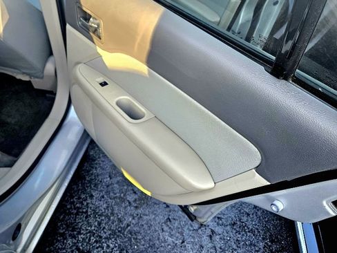 Used 2012 Ford Fusion S image 17