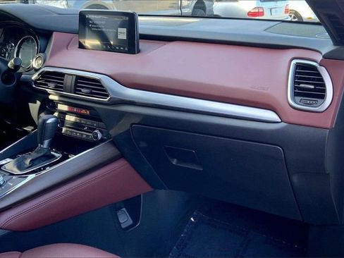 Used 2019 MAZDA CX-9 Signature image 15