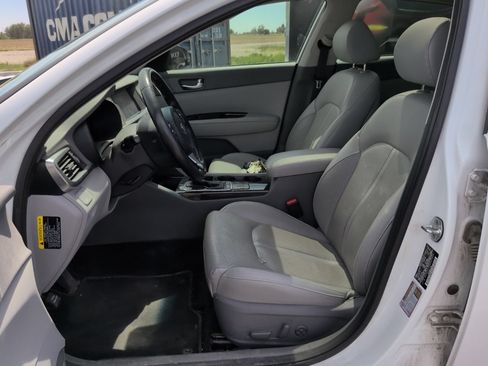 Used 2016 Kia Optima EX w/ Premium Package FWD image 9