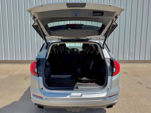Used 2019 GMC Terrain Denali AWD/4WD image 16