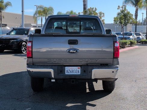 Used 2010 Ford F250 Lariat image 9