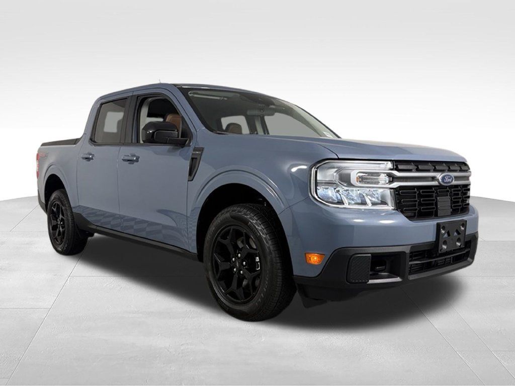 Used 2024 Ford Maverick Lariat w/ FX4 Off-Road Package AWD/4WD image 4