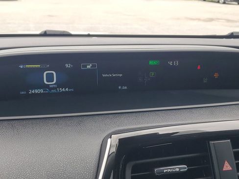 Used 2022 Toyota Prius Prime XLE image 35